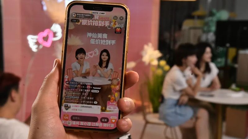 一般来说，楼层费的计算方式有以下几种：